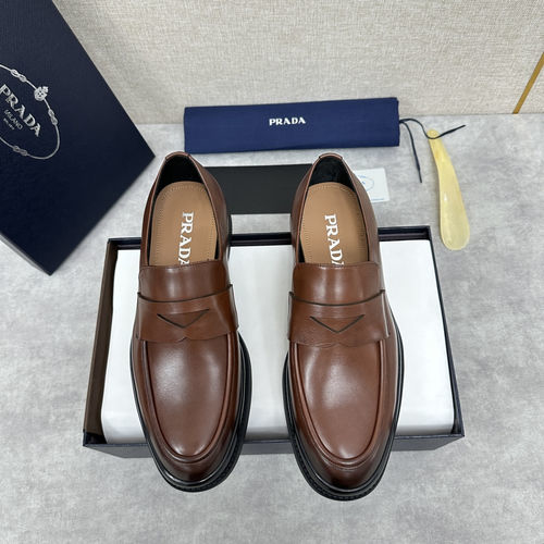 Prada Polished Leather Lace-Up Oxford Shoes