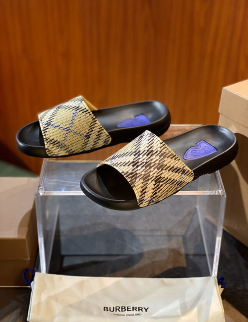 Burberry Plaid Printed Casual Comfortable Slippers