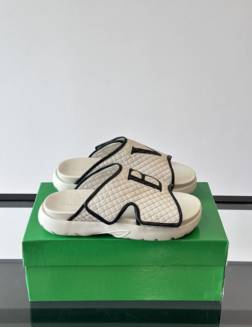 Bottega Veneta BV Woven Slides Top Layer Leather Foam Sole