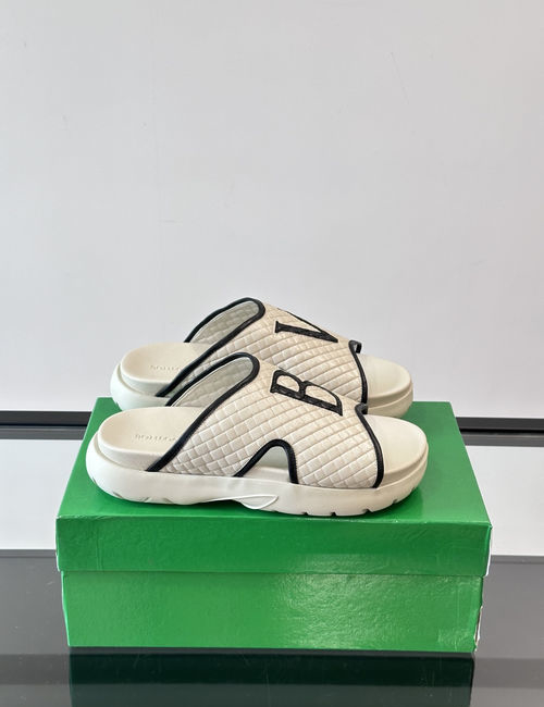 Bottega Veneta BV Woven Slides Top Layer Leather Foam Sole