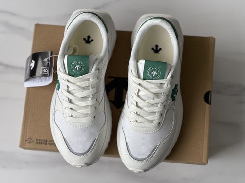 Descente Dualis DSR Retro Casual Running Shoes