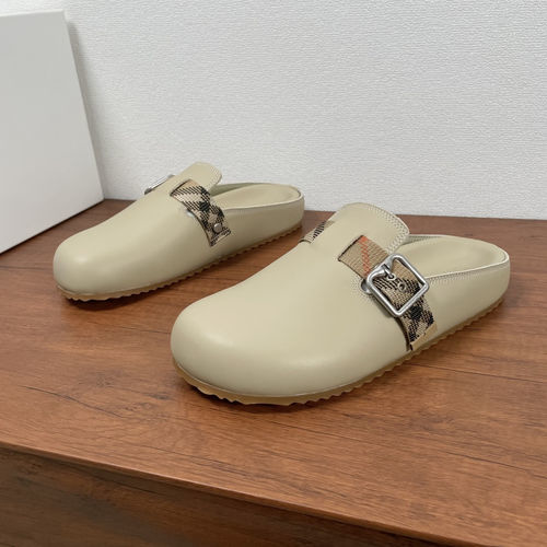 Burberry Urchin Plaid Leather Sandals