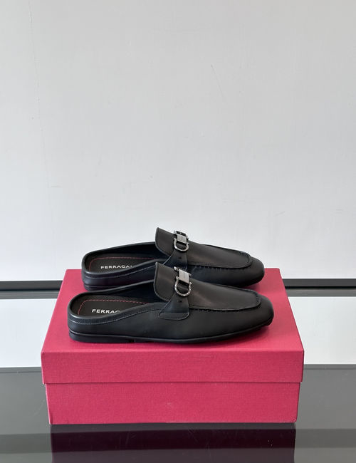 Ferragamo Calfskin Slide Sandals With Rubber Sole