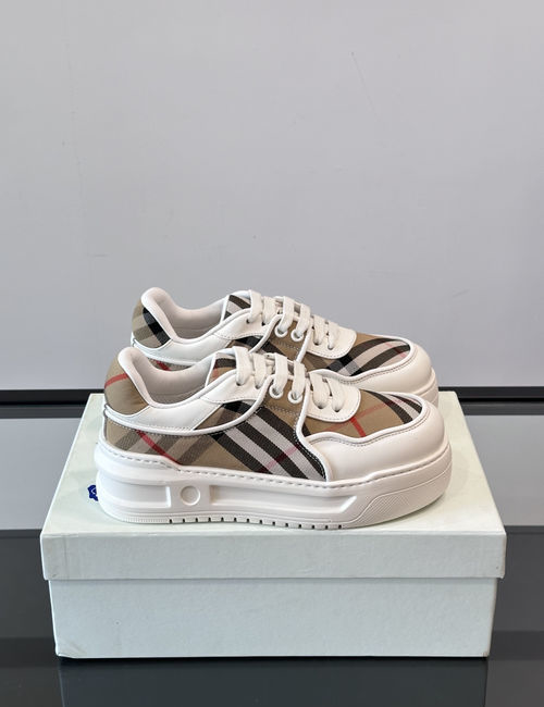 Burberry Vintage Plaid Low-top Sneakers