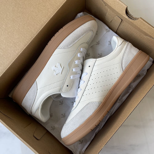 Descente Vintage Suede Shoes With Triangular Sole