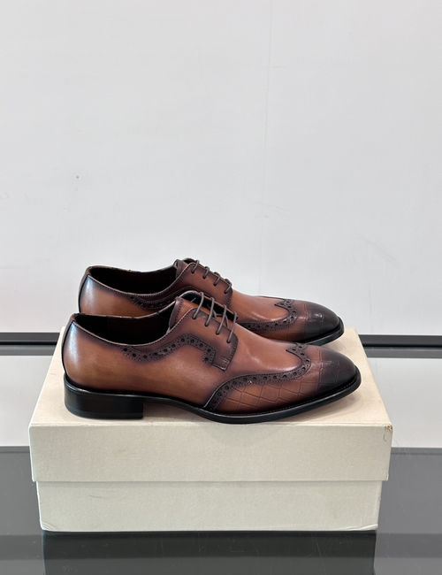 Santoni Cowhide Leather Sole Dress Shoes