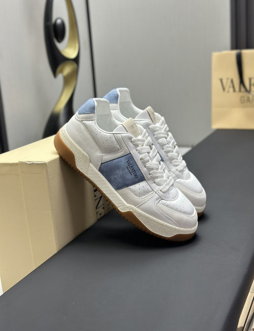 Valentino Bread Shoes V Logo Rubber Outsole