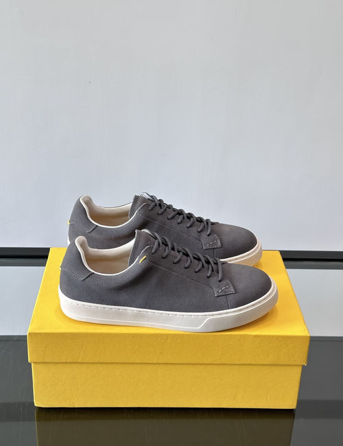 Doucals Handmade Leather Shoes With Simple Design