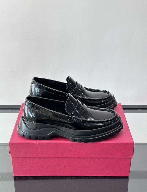 Ferragamo Genuine Leather Dress Shoes With Non-slip Soles