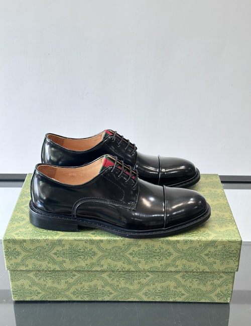 Gucci Polished Leather Formal Derby Shoes