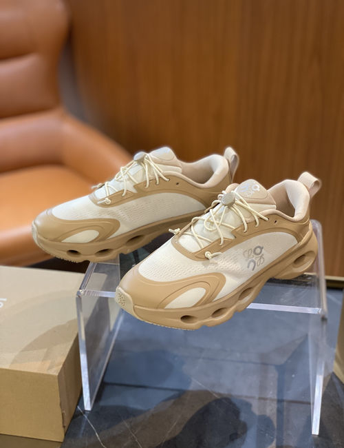 Loewe Cloudsolo Co-branded Urban Athletic Sneakers