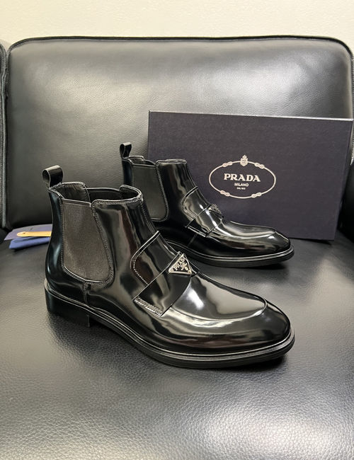 Prada Cowhide Leather Comfortable Casual Leather Shoes