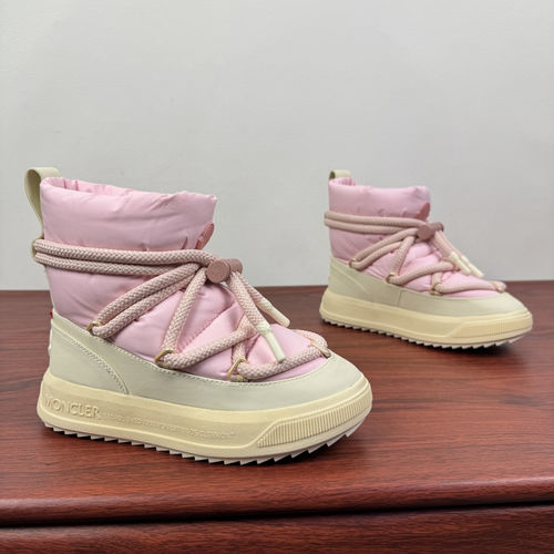 Moncler Altive Mid Snow Boots With Quilted Upper