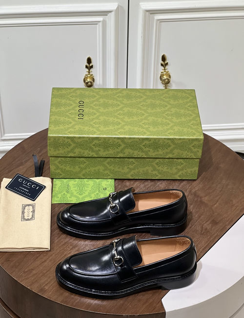 Gucci Horsebit Decor Leather Loafers