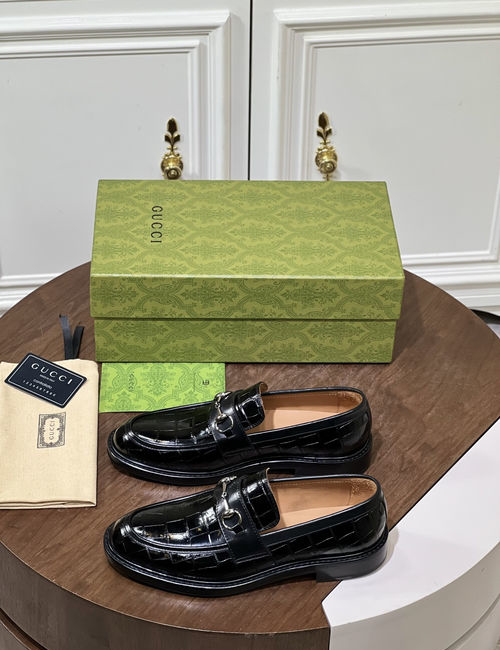 Gucci Horsebit Decor Leather Loafers