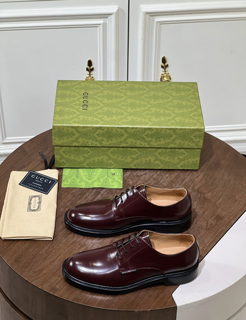 Gucci Horsebit Decor Leather Loafers