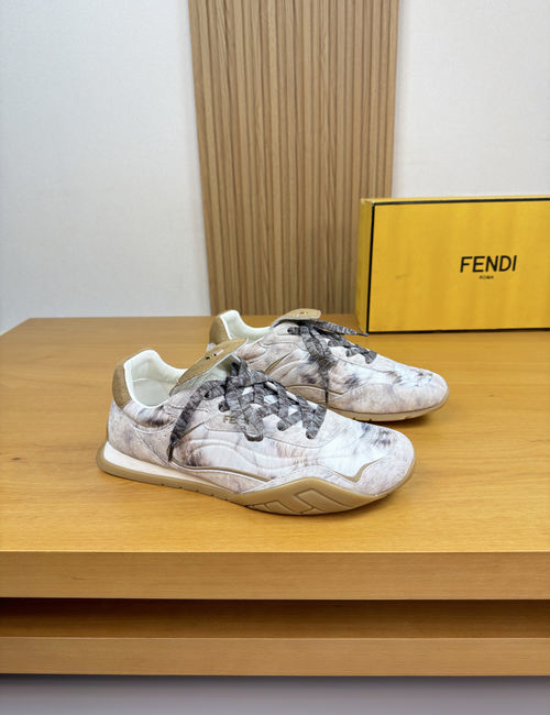 Fendi High-end Casual Sneakers With Metal Logo