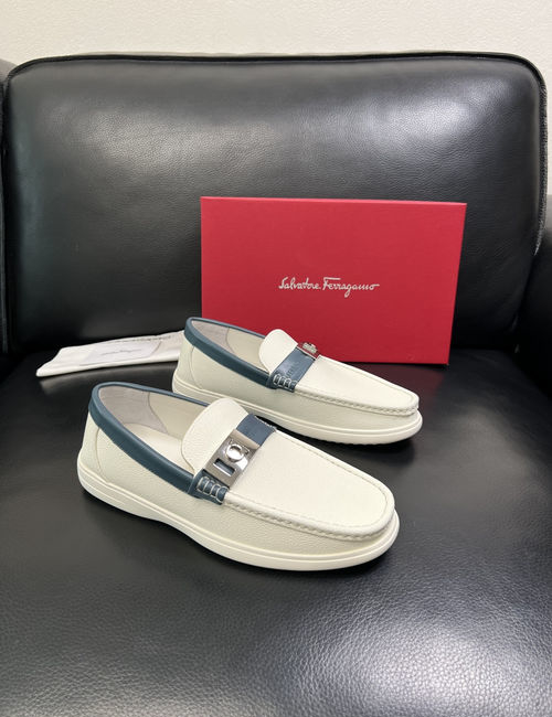 Ferragamo Cowhide Leather Comfortable Loafers