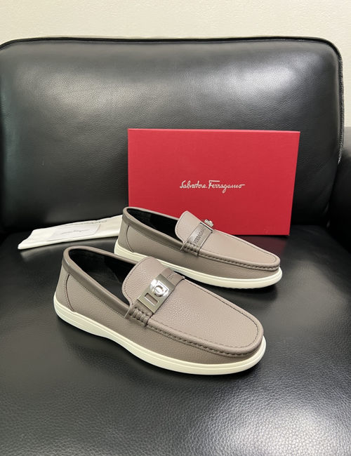 Ferragamo Cowhide Leather Comfortable Loafers