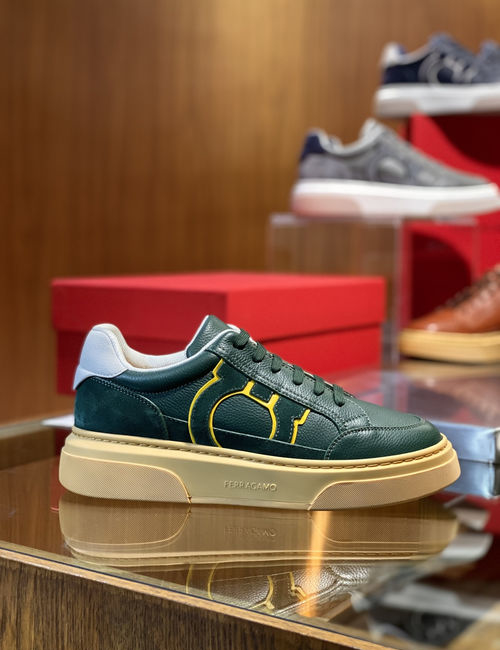 Ferragamo Gancini Low-top Leather Casual Shoes