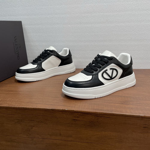 Valentino Classic Low-top Casual Sneakers