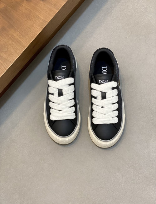 Christian Dior CD Embroidered Logo Casual Sneakers