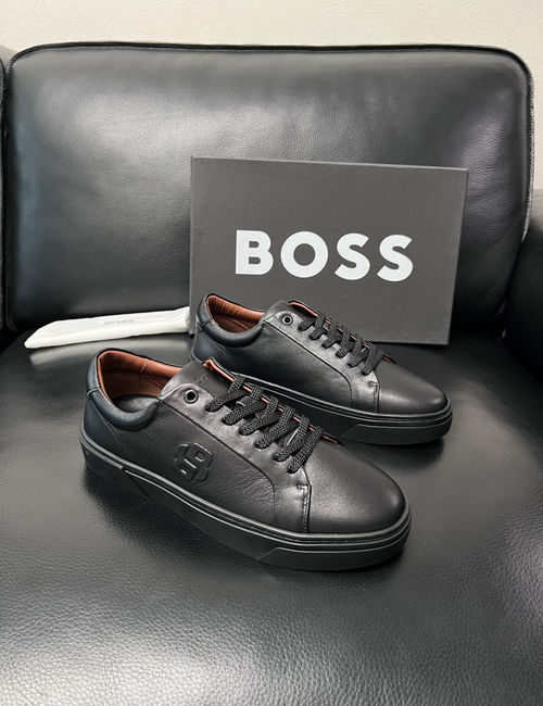 Hugo Boss High Quality Leather With Complex Stitching