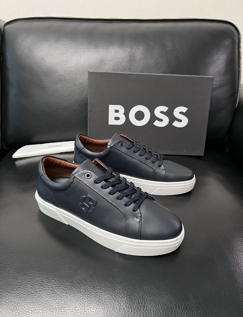Hugo Boss High Quality Leather With Complex Stitching