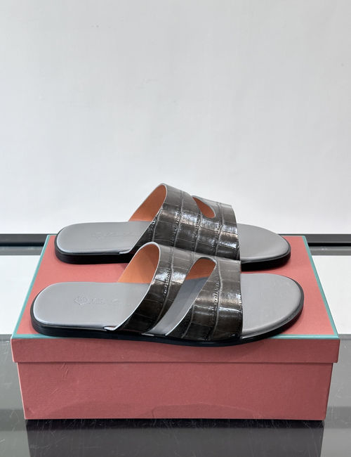 Loro Piana LP Croc-embossed Patent Leather Slides