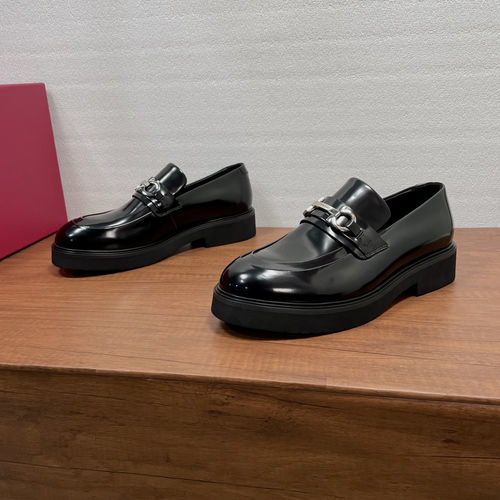 Ferragamo Gancini Buckle Suede Moccasin Shoes