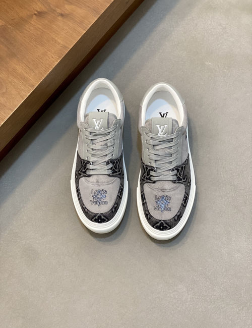 Louis Vuitton LV Grained Nappa Leather Casual Sneakers