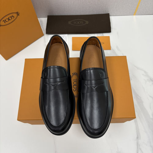 Tods Raffia OTV Suede Leather Loafers