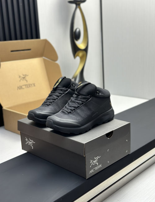 ArcTeryx FF Logo Stitched Casual Sneakers