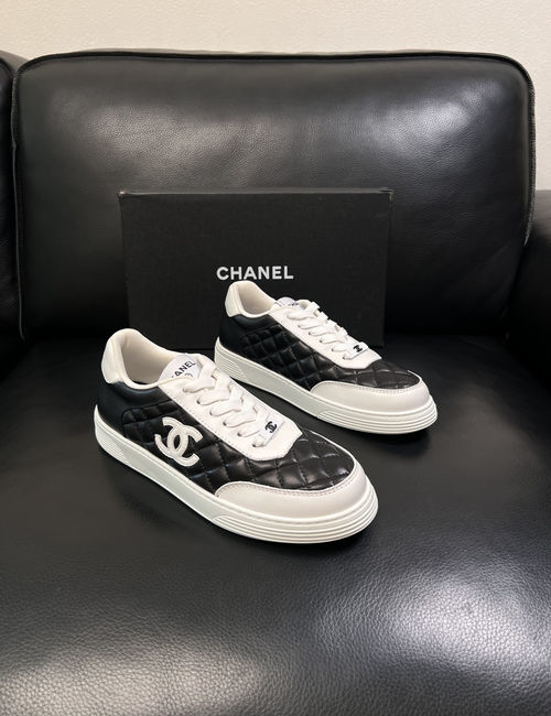 Chanel Leather And Printed Fabric Casual Shoes