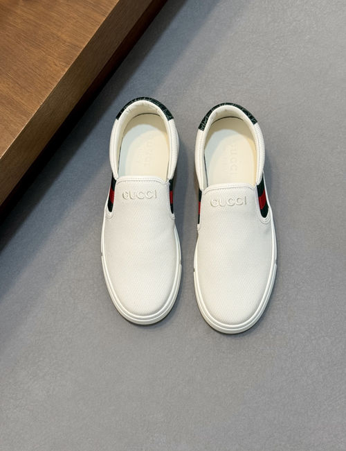Gucci Pebbled Leather Canvas Casual Sneakers