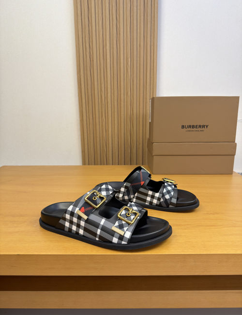 Burberry PVC Slides Metal Buckle TPR Rubber Sole