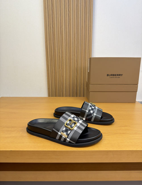 Burberry PVC Slides Metal Buckle TPR Rubber Sole