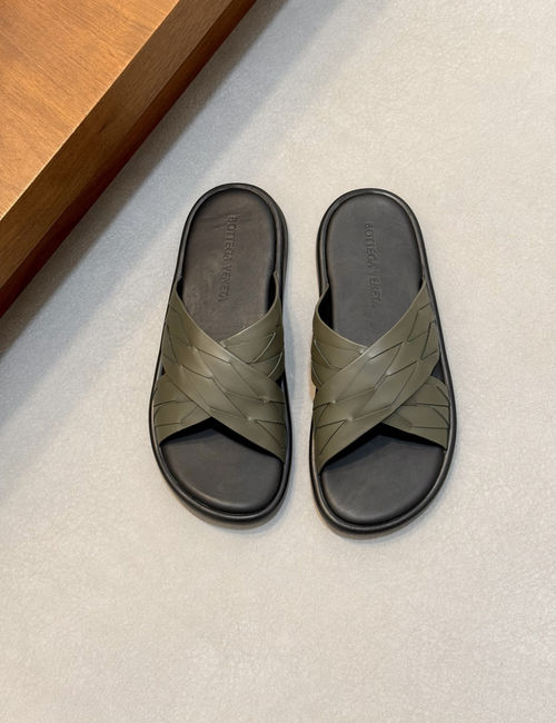 Bottega Veneta BV Calfskin Slippers With High Elastic Foam