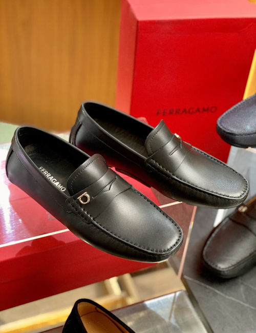 Ferragamo Classic Driving Loafers With Gancini Buckle