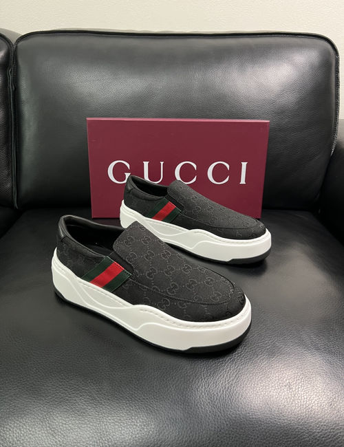 Gucci Premium Cowhide Leather Casual Loafers