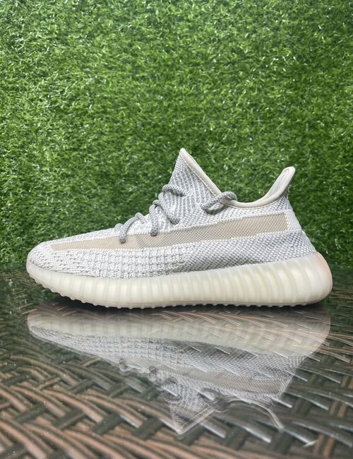 Adidas YEEZY Boost 350V2 Beige White Sneakers