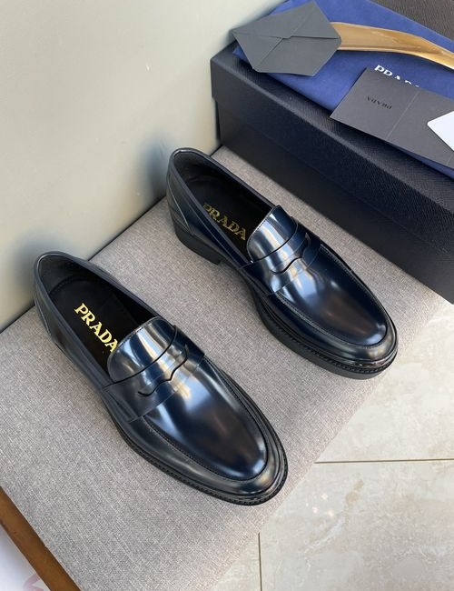 Prada Patent Leather Carved Casual Shoes