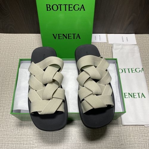 Bottega Veneta BV Intrecciato Woven Convertible Flat Sandals