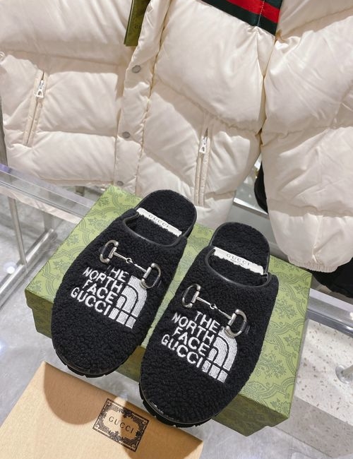 Gucci GG Canvas Wool Lined Slip-on Slides
