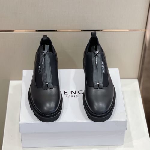 Givenchy Combat Round Toe Derby Shoes With EVA Sole