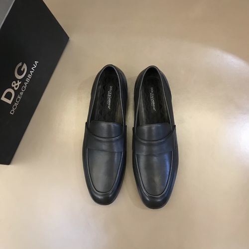 Dolce & Gabbana DG Premium Leather Dress Shoes With Exquisite Details