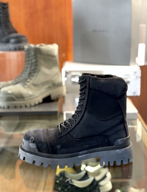 Balenciaga Vintage Strike Chunky Boots