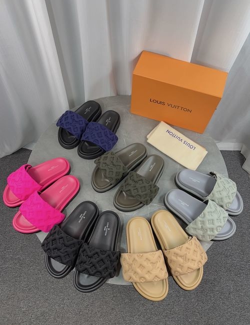 Louis Vuitton LV Pool Pillow Comfort Monogram Slides