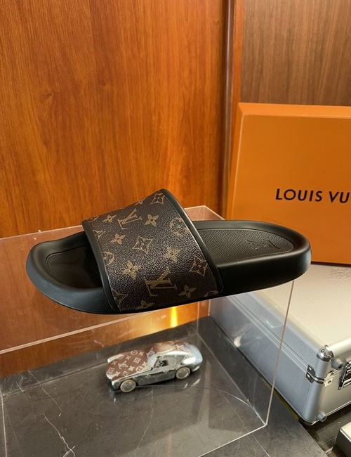 Louis Vuitton LV Waterfront Waterproof Slides With Logo Embossing