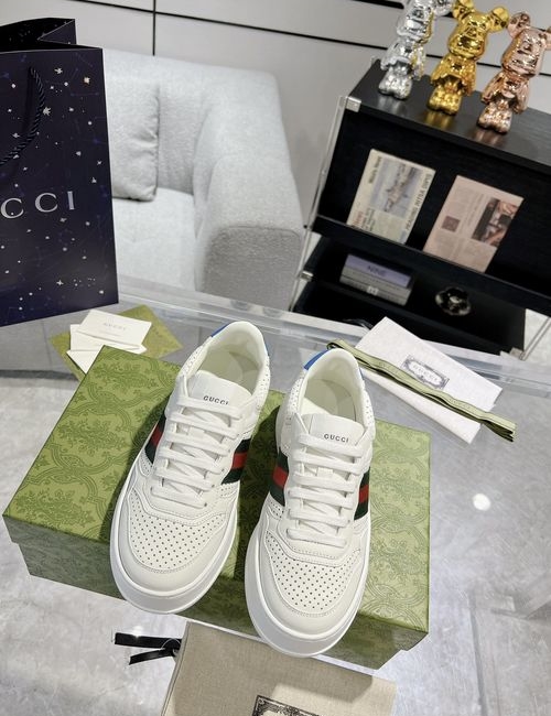 Gucci Calfskin Leather Casual Sneakers